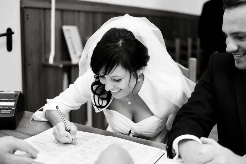 Dorota i Darek – Podpisywanie dokumentów przed ceremonią